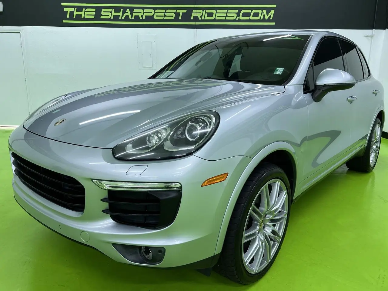 2017 Porsche Cayenne Platinum Edition photo 5