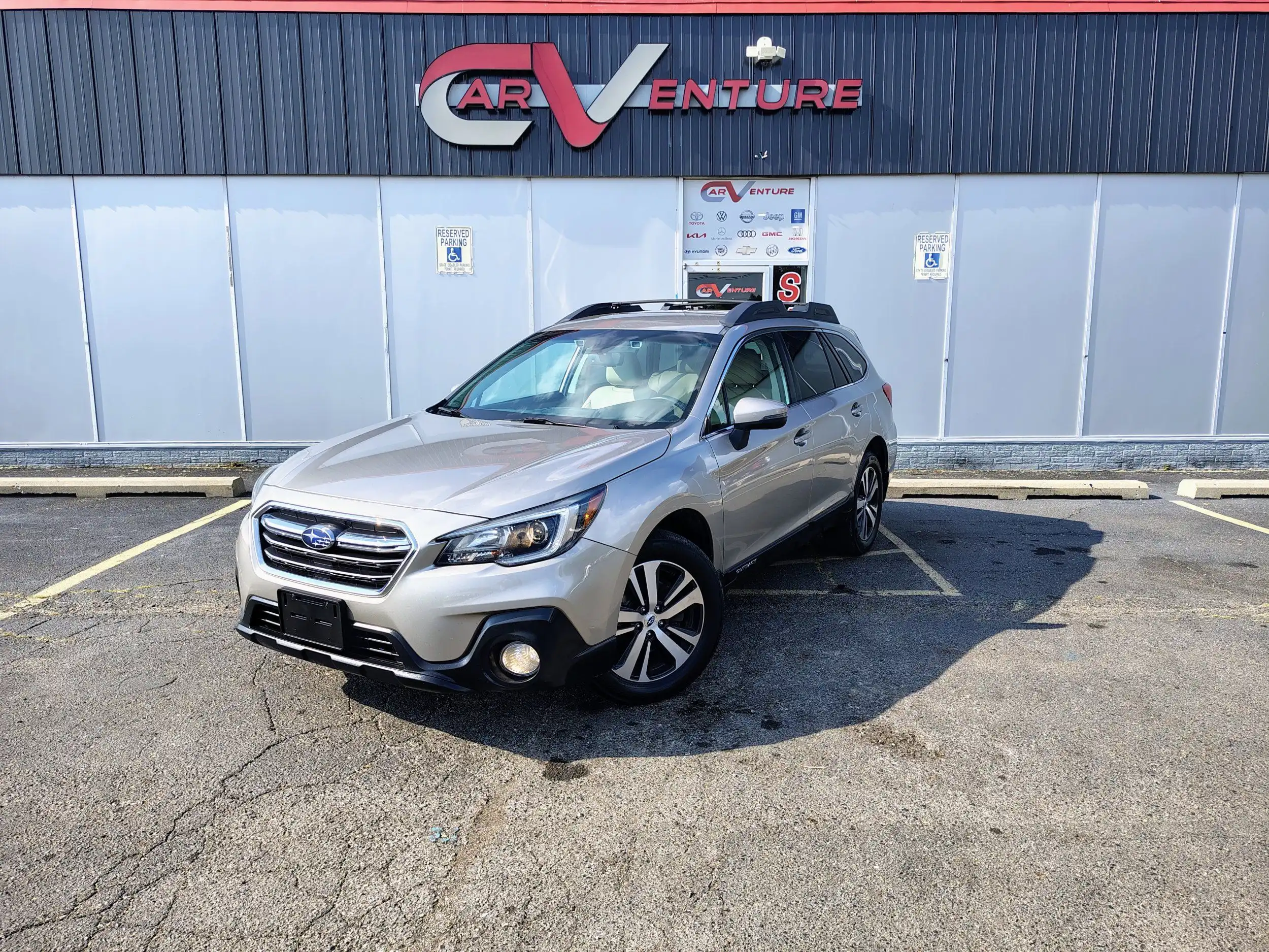 2019 Subaru Outback's photo