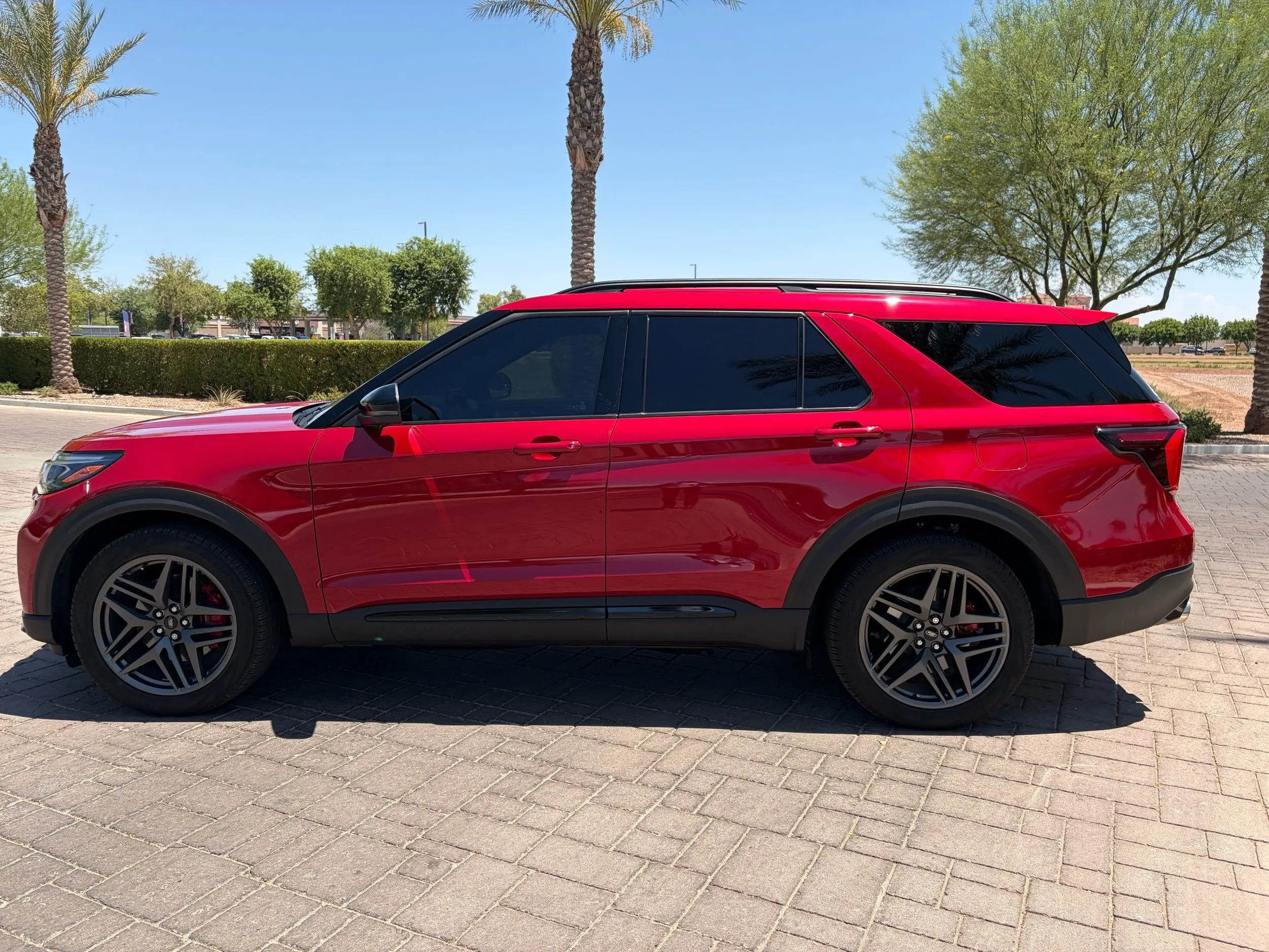 2025 Ford Explorer ST 4WD (PL535) photo 5