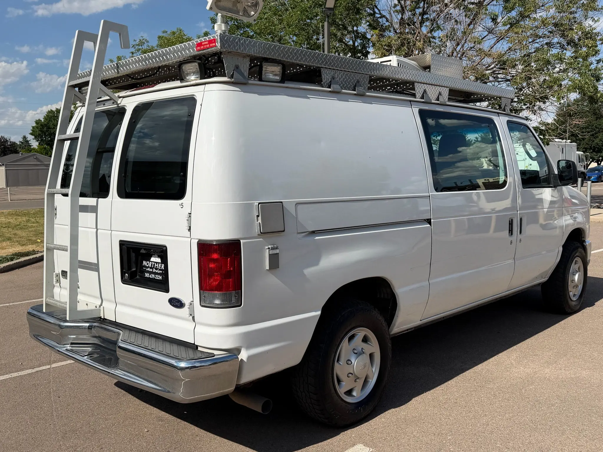 2012 Ford E-Series E-350 Super Duty photo 5