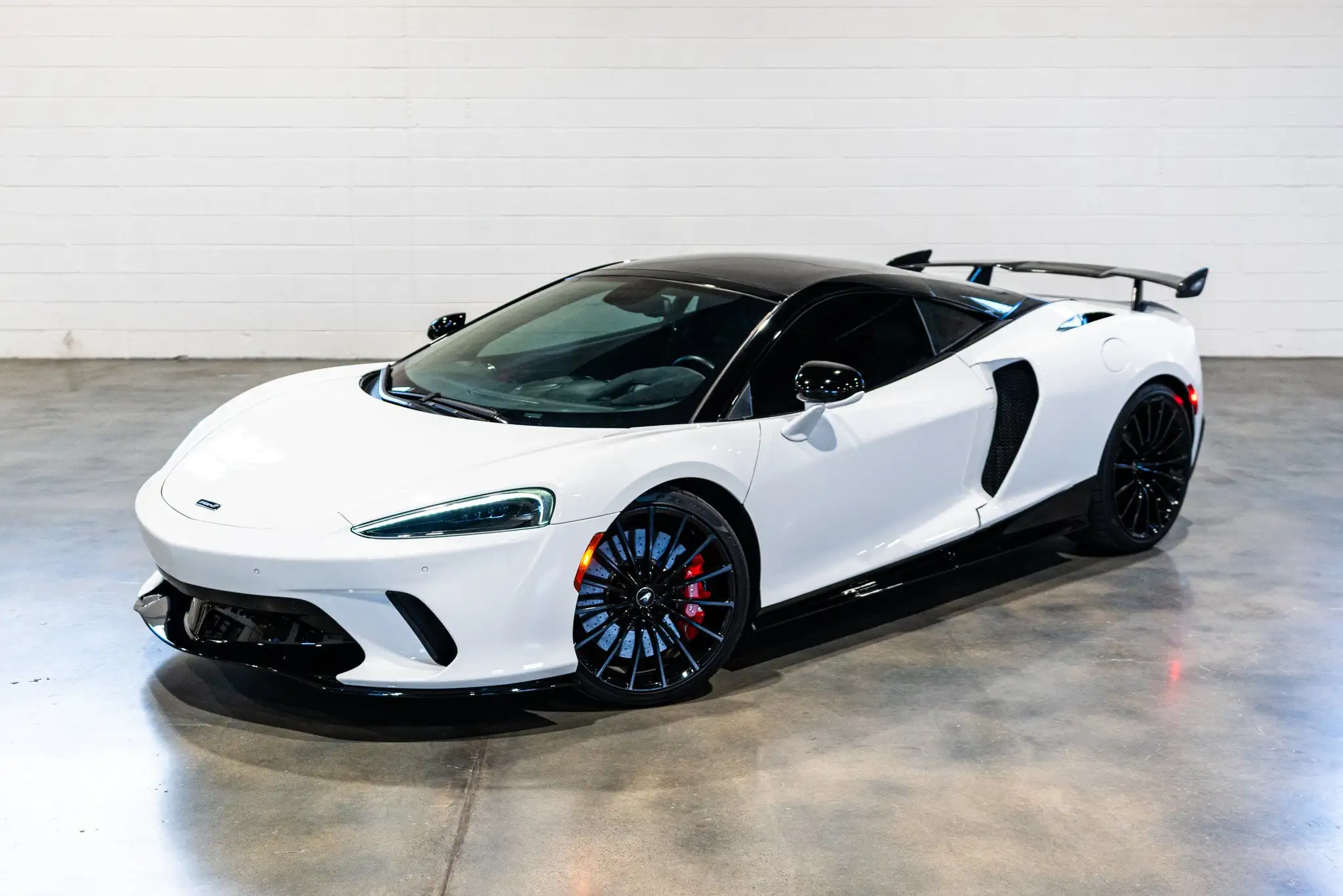 2022 McLaren GT Base's photo