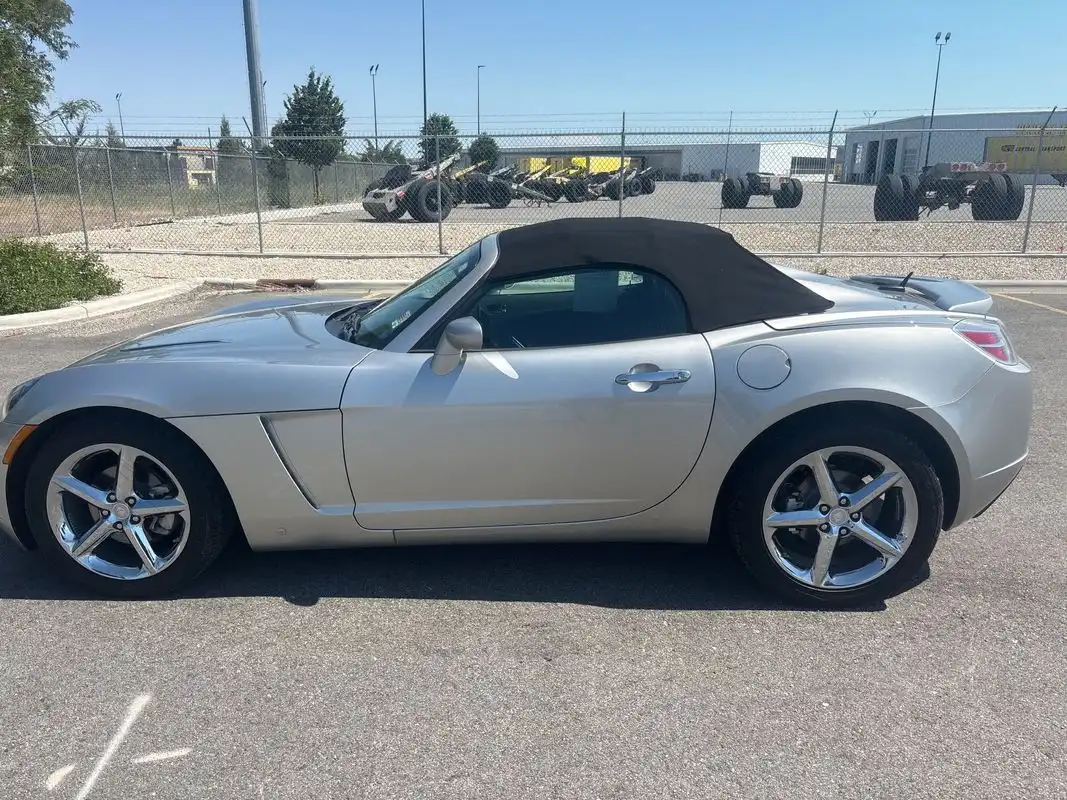 2008 Saturn Sky Red Line's photo