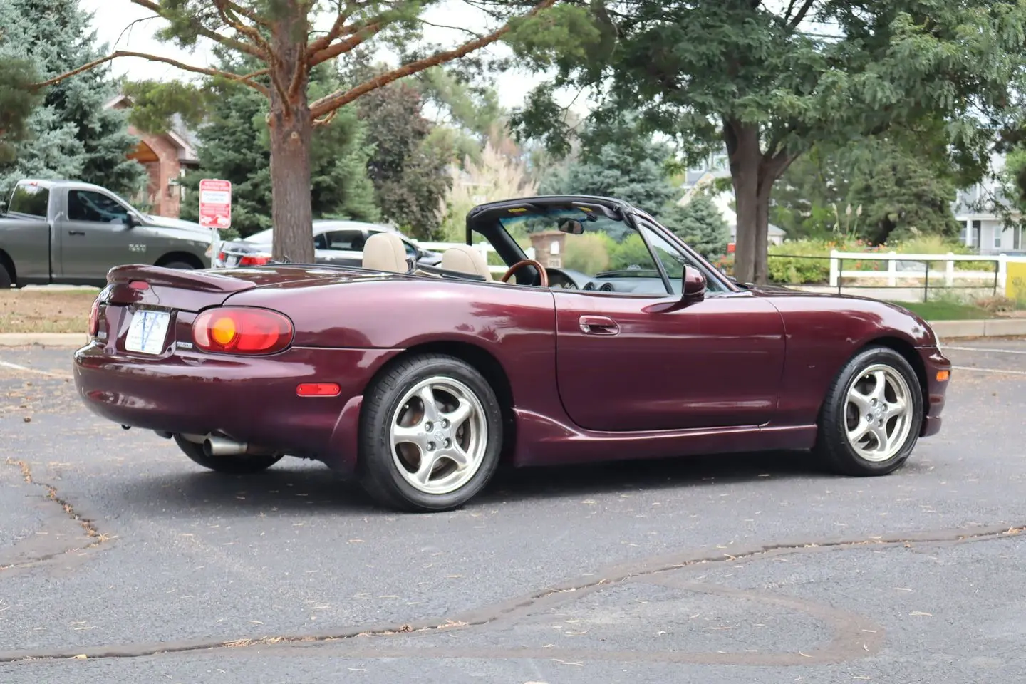 2000 Mazda MX-5 Miata Base photo 5