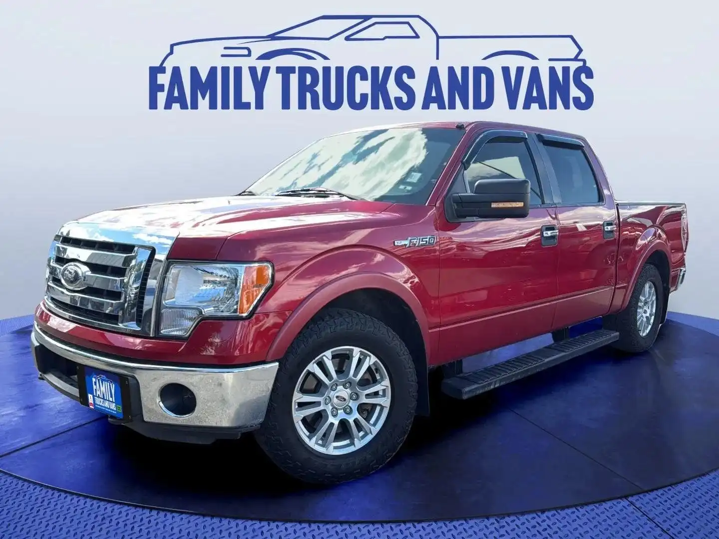 2012 Ford F-150 XLT 4WD SuperCrew 145 in's photo