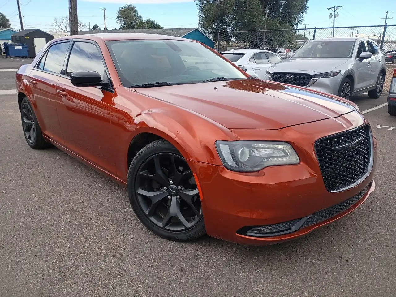 2020 Chrysler 300 Touring's photo