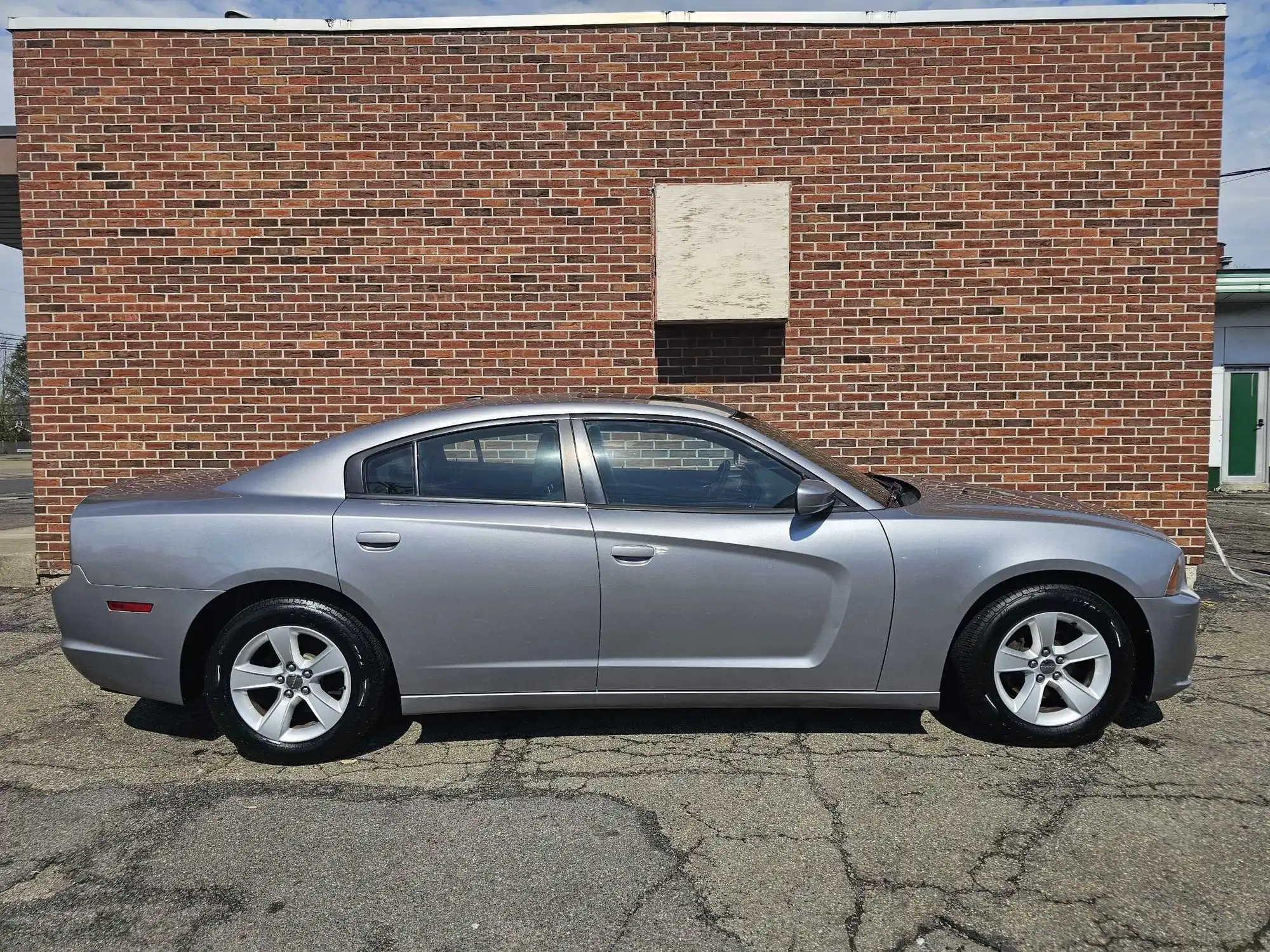 2013 Dodge Charger SXT's photo