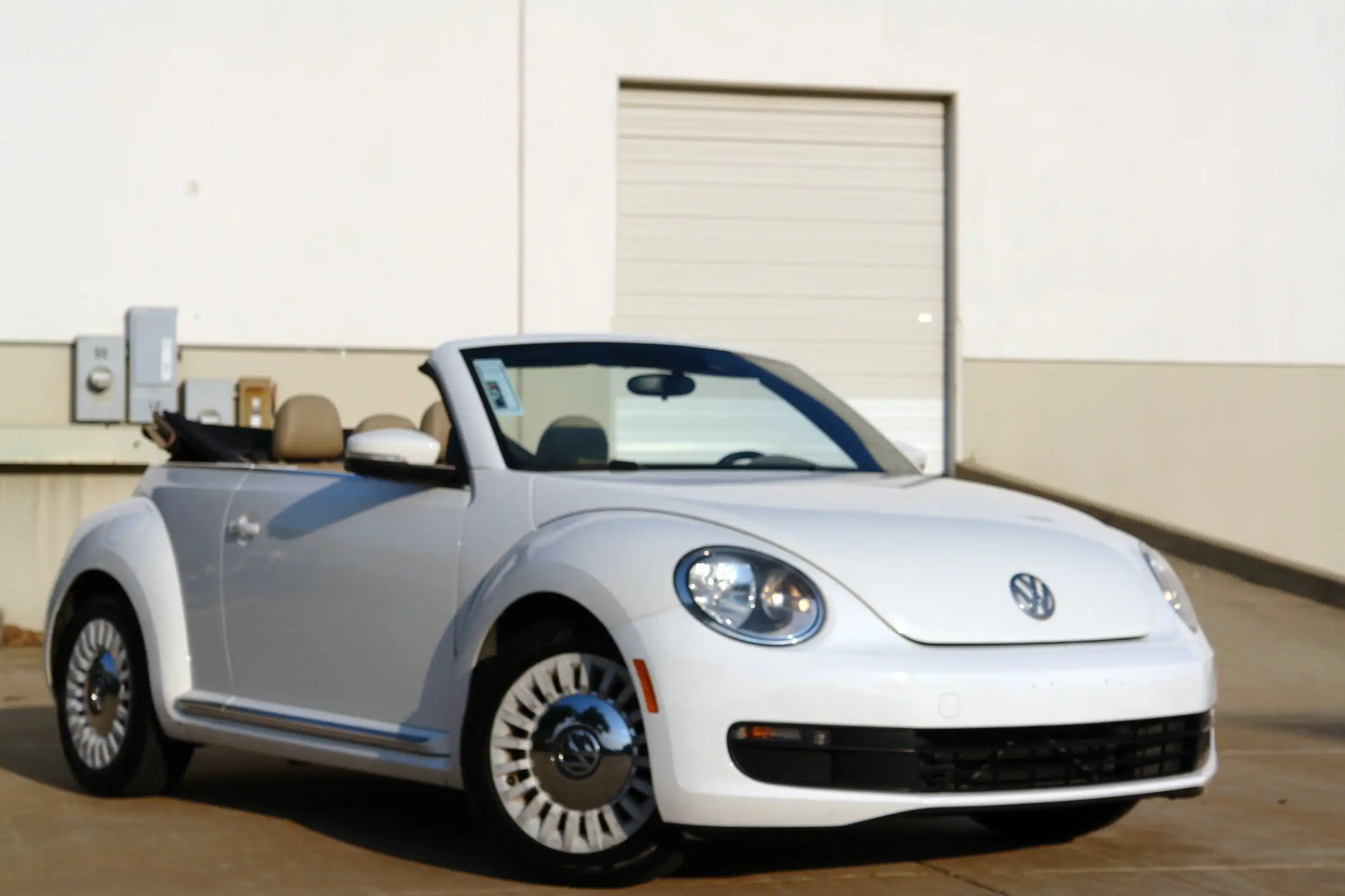 2014 Volkswagen Beetle 2.5L Conv. auto PZEV's photo