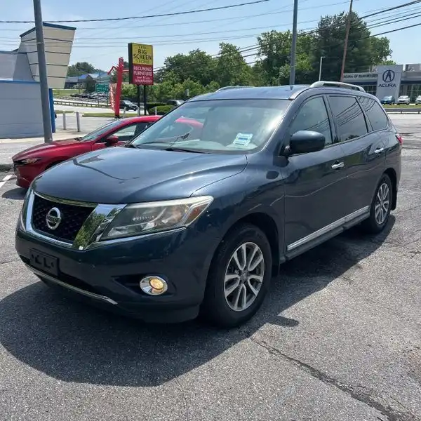 2015 Nissan Pathfinder SL 4WD's photo