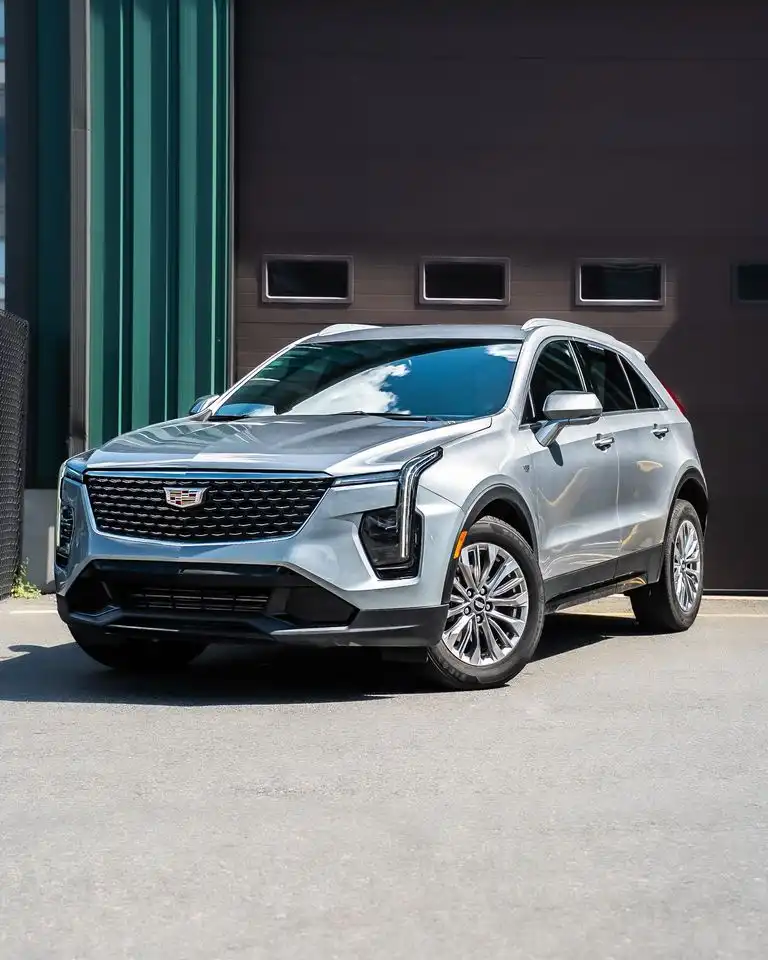2025 Cadillac XT4 Premium Luxury's photo