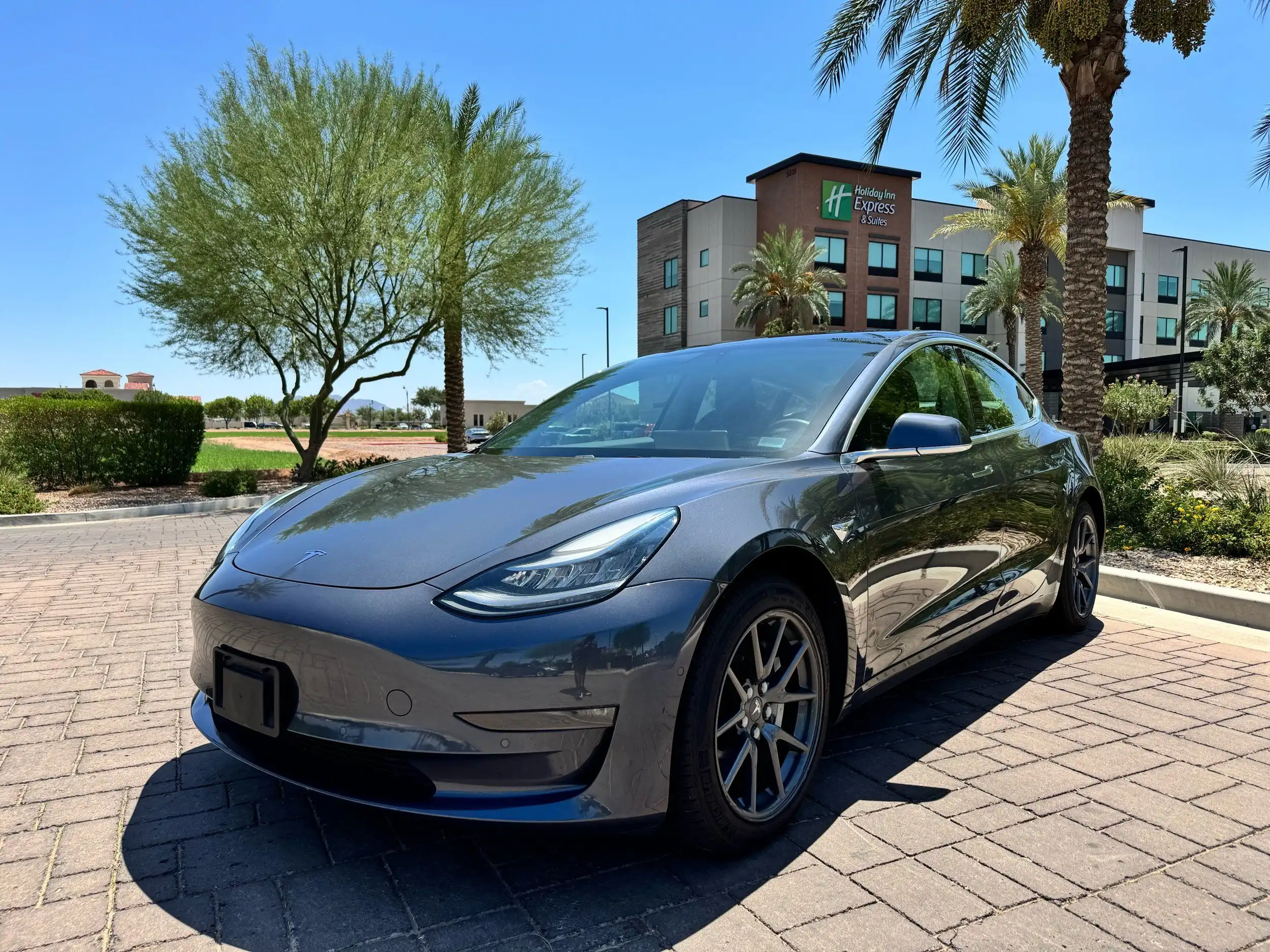 2019 Tesla Model 3 Dual Motor All-Whel Drive Long Range's photo