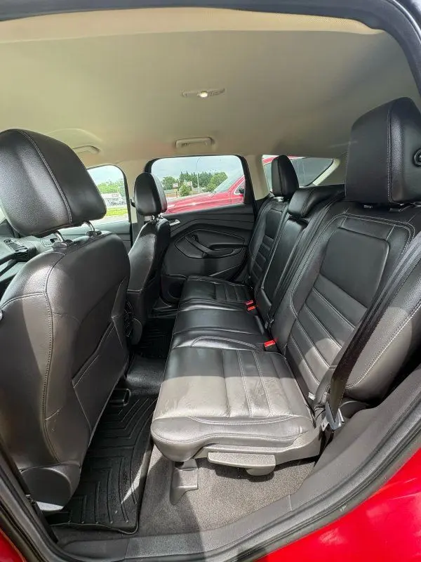 2017 Ford Escape Titanium 4WD photo 4