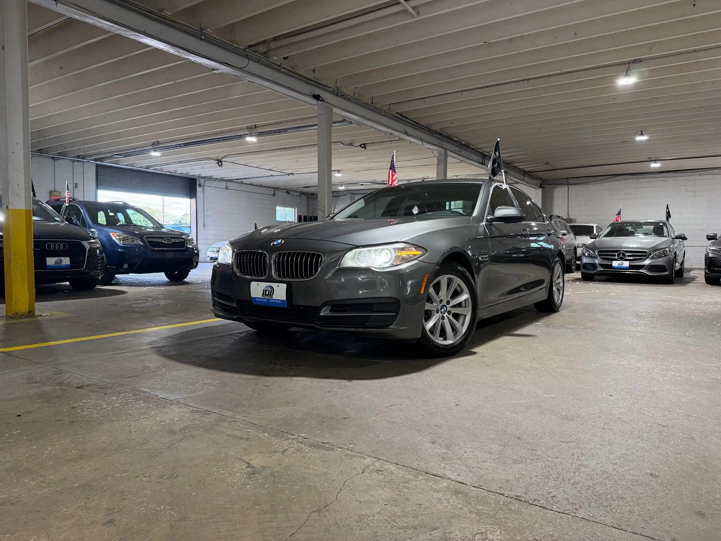 2014 BMW 5 Series 528i xDrive Sedan's photo
