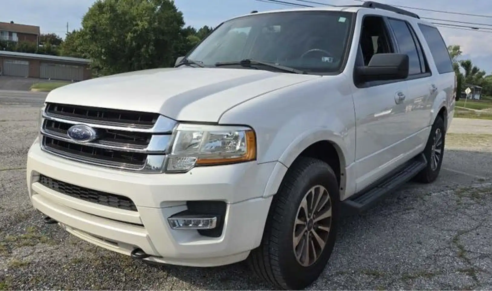 2016 Ford Expedition XLT 4WD's photo