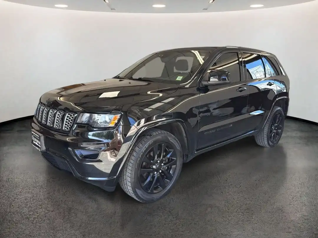 2020 Jeep Grand Cherokee Altitude 4WD's photo