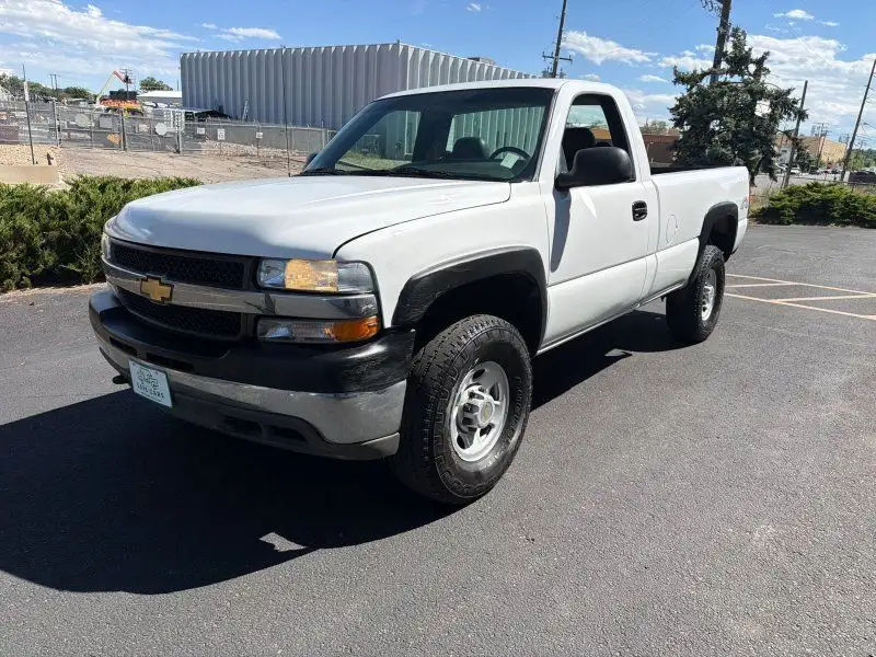 2001 Chevrolet Silverado 1500 2500HD's photo