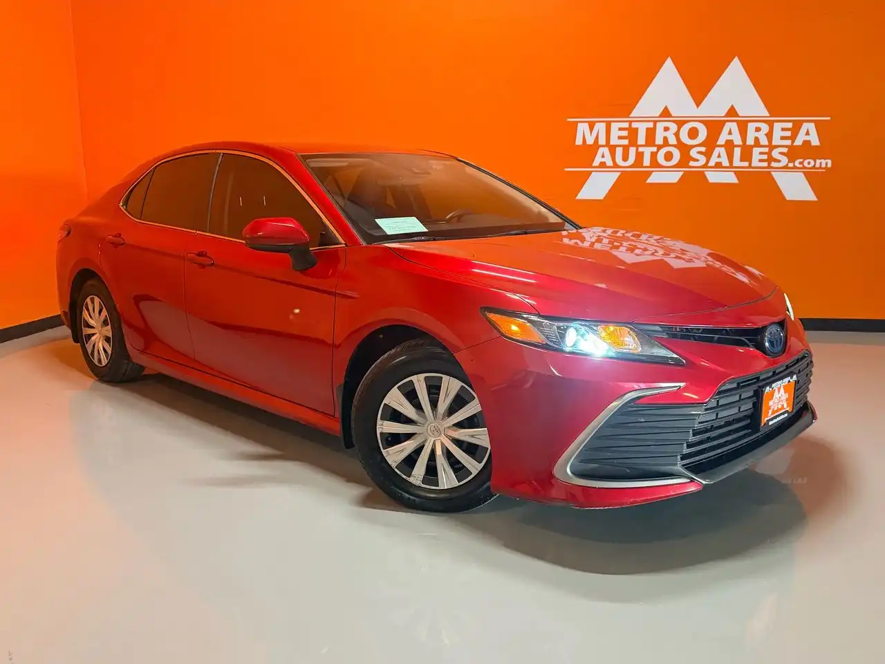 2023 Toyota Camry LE Hybrid's photo