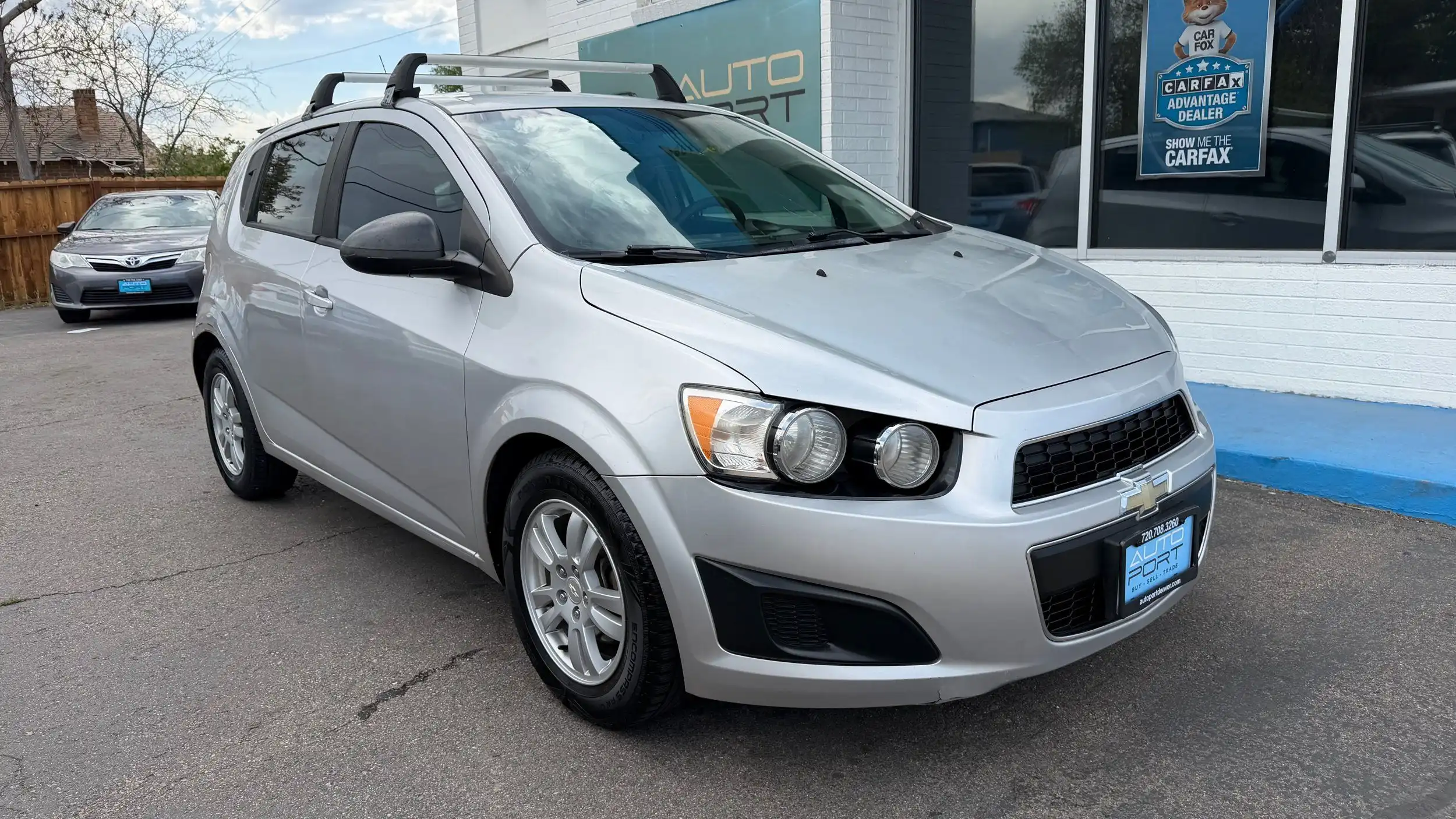 2012 Chevrolet Sonic 5-Door 2LS's photo
