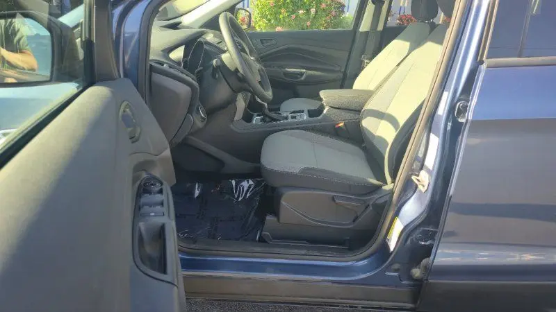 2018 Ford Escape S photo 5