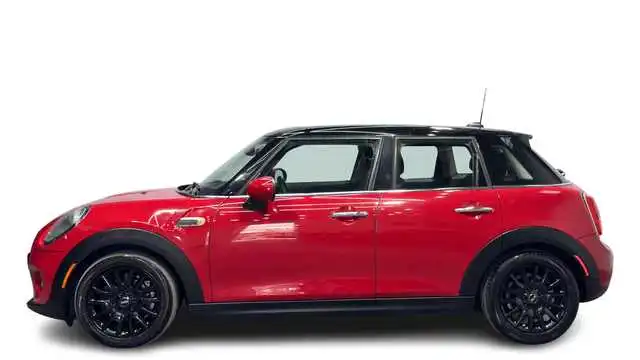 2019 MINI Hardtop Cooper Signature's photo