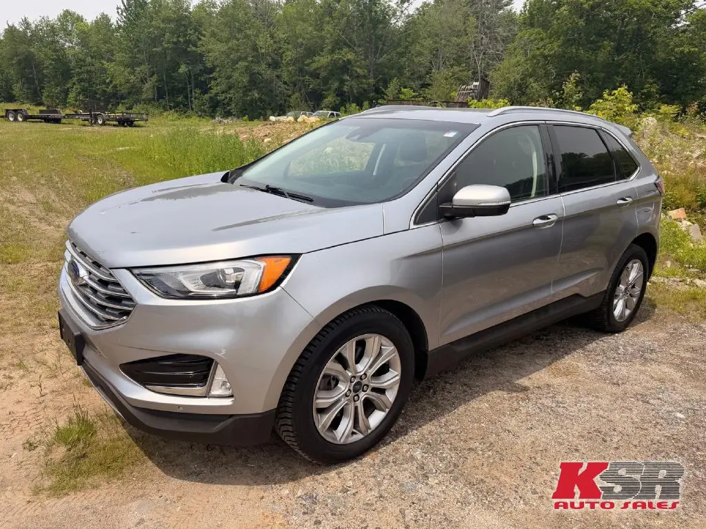 2020 Ford Edge Titanium AWD photo 3