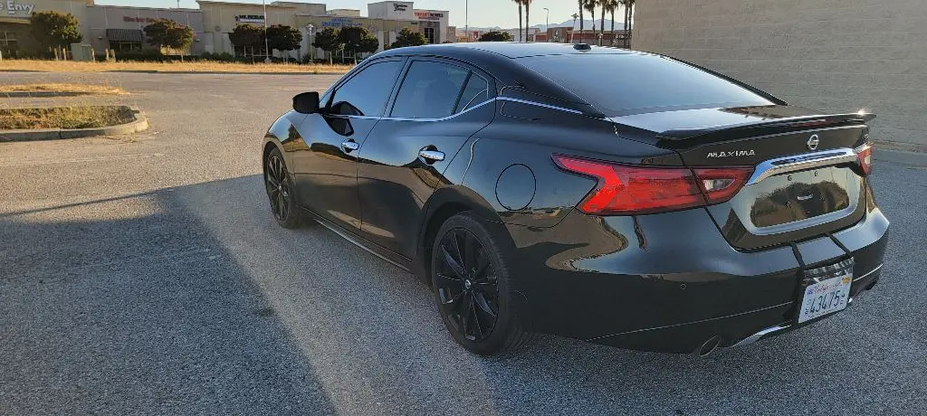 2017 Nissan Maxima 3.5 SR photo 3