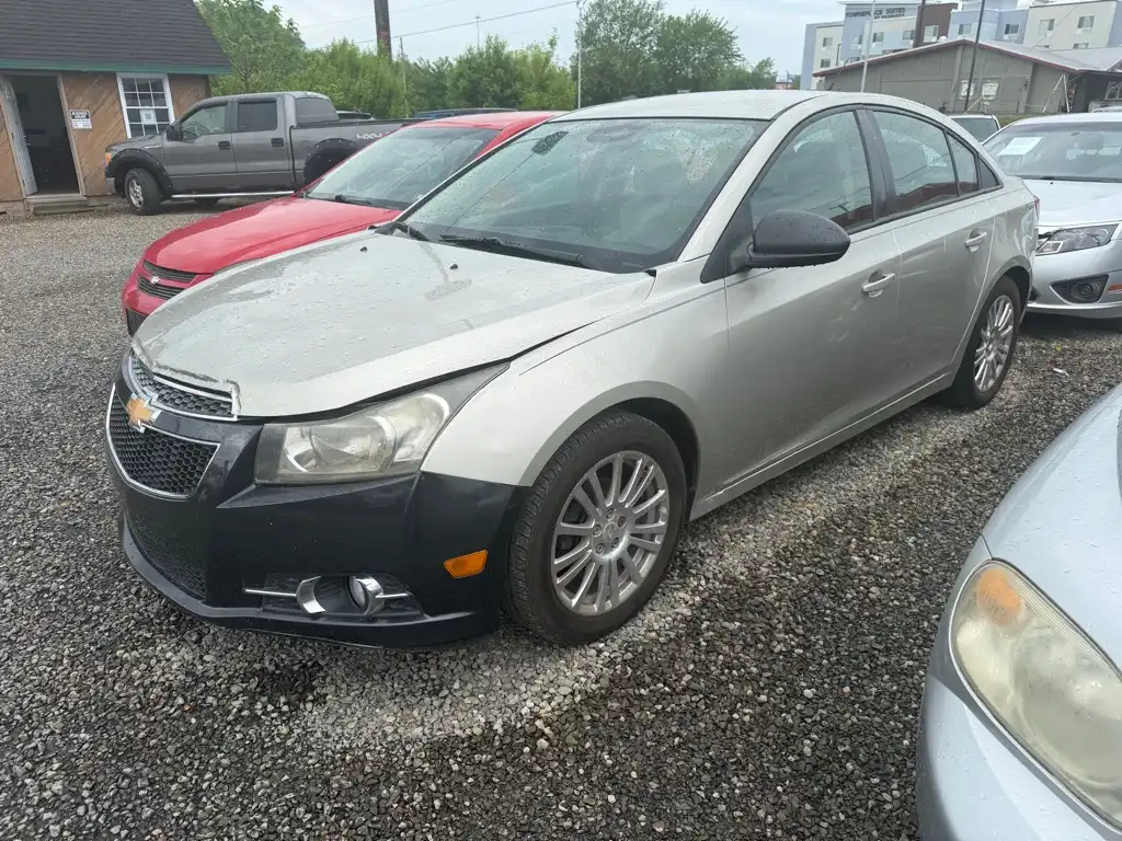 2013 Chevrolet Cruze LS Manual's photo