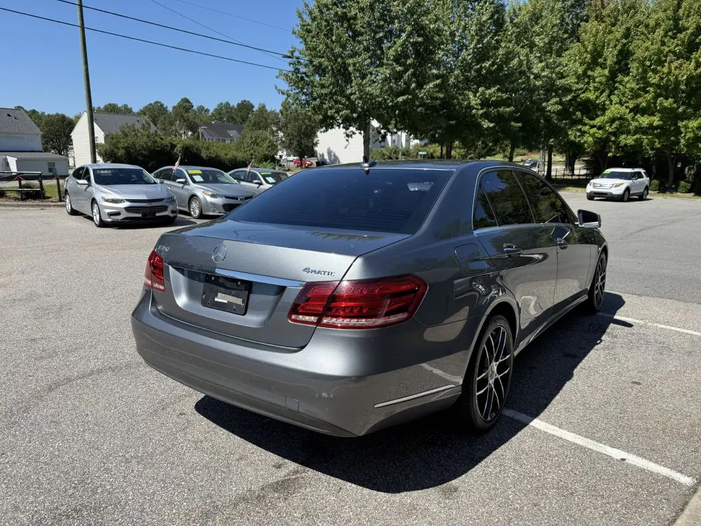 2016 Mercedes-Benz E-Class null photo 5