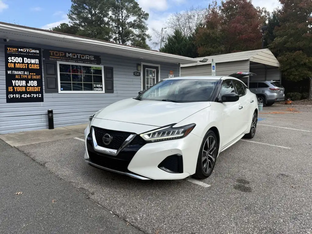 2019 Nissan Maxima S's photo