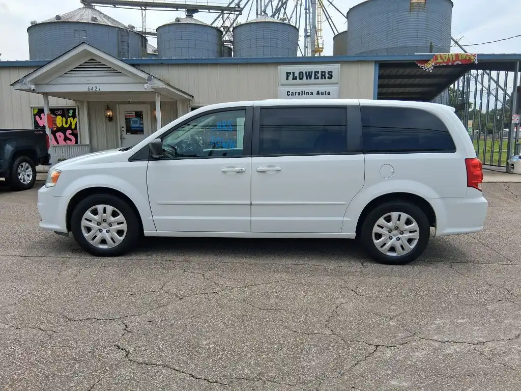 2016 Dodge Grand Caravan American Value Package's photo