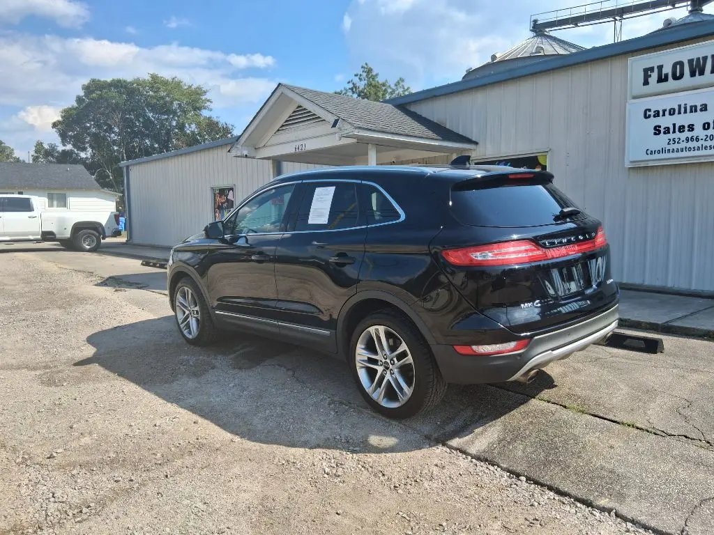 2017 Lincoln MKC Reserve AWD photo 3