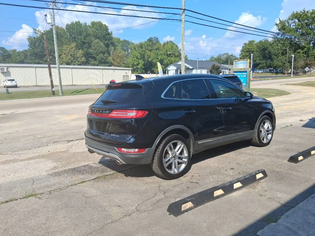 2017 Lincoln MKC Reserve AWD photo 5
