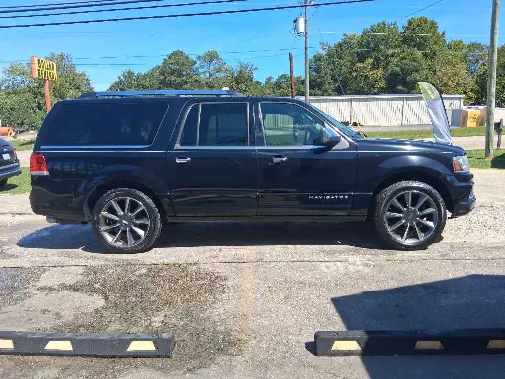 2016 Lincoln Navigator Select 4WD L's photo
