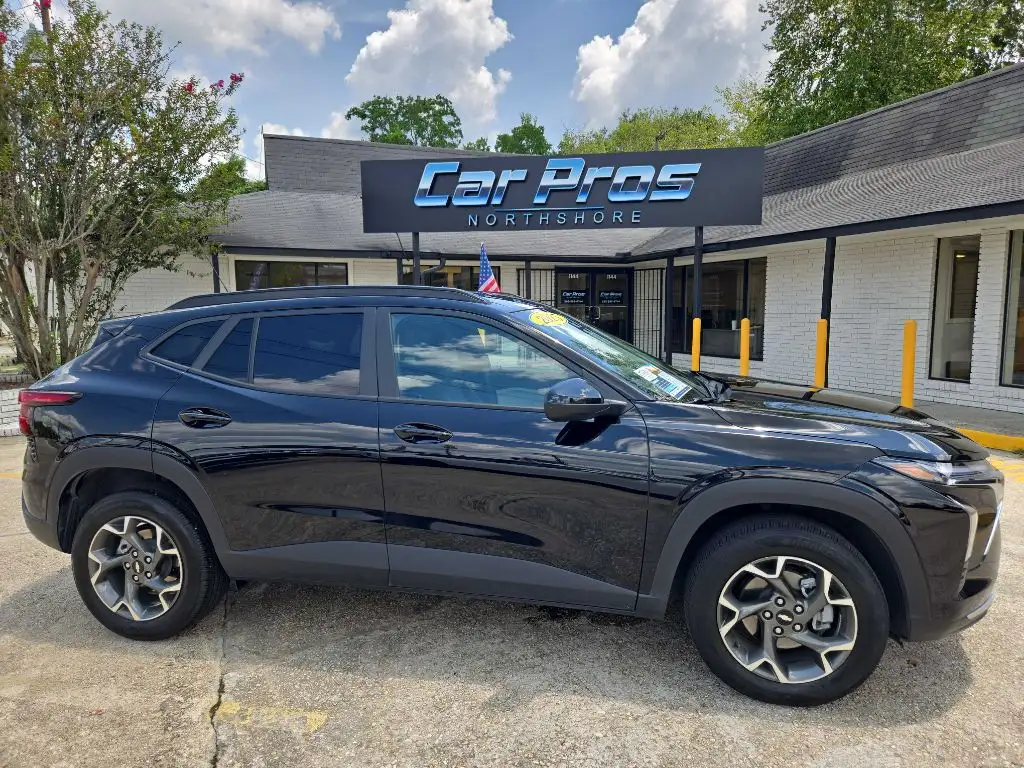 2025 Chevrolet Trax LT's photo