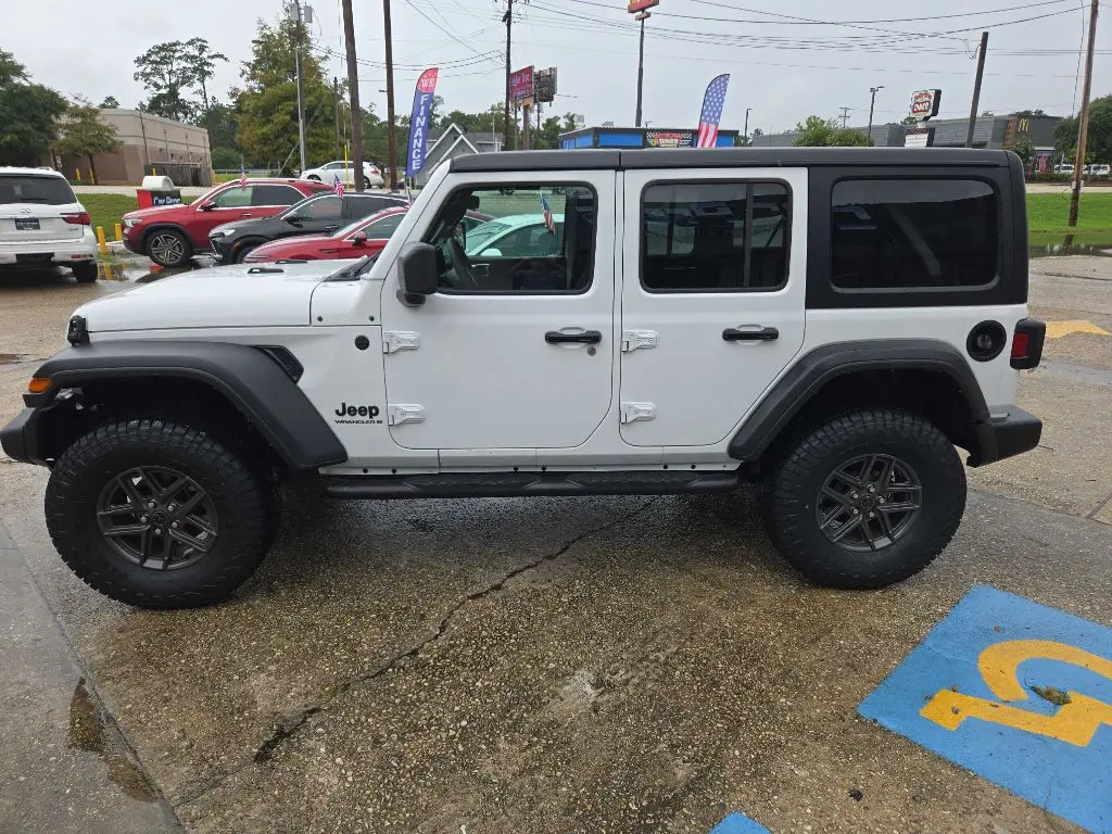 2025 Jeep Wrangler Sport S photo 5