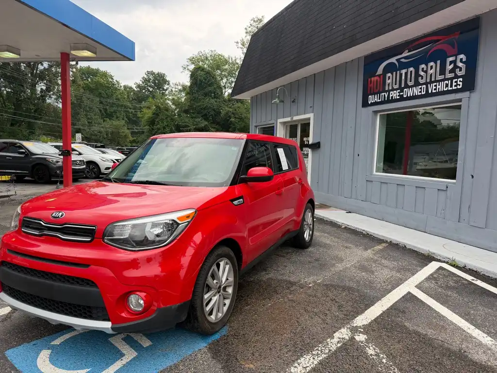 2018 Kia Soul 2.0L + 6 A/T's photo