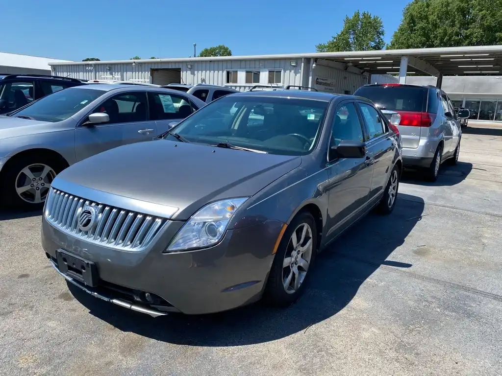 2010 Mercury Milan I4 Premier's photo