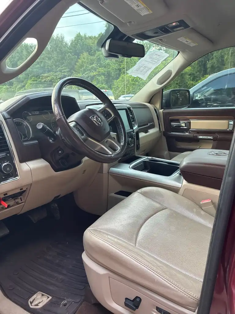 2017 RAM 1500 Laramie Crew Cab 5'7's photo