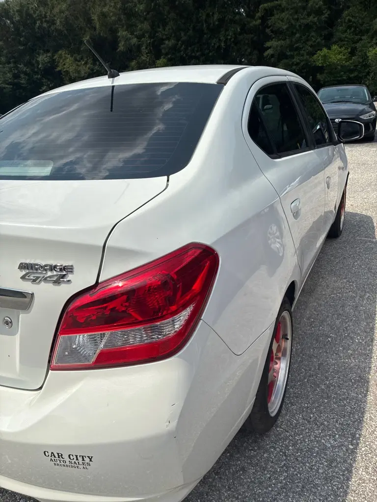 2018 Mitsubishi Mirage ES CVT photo 4