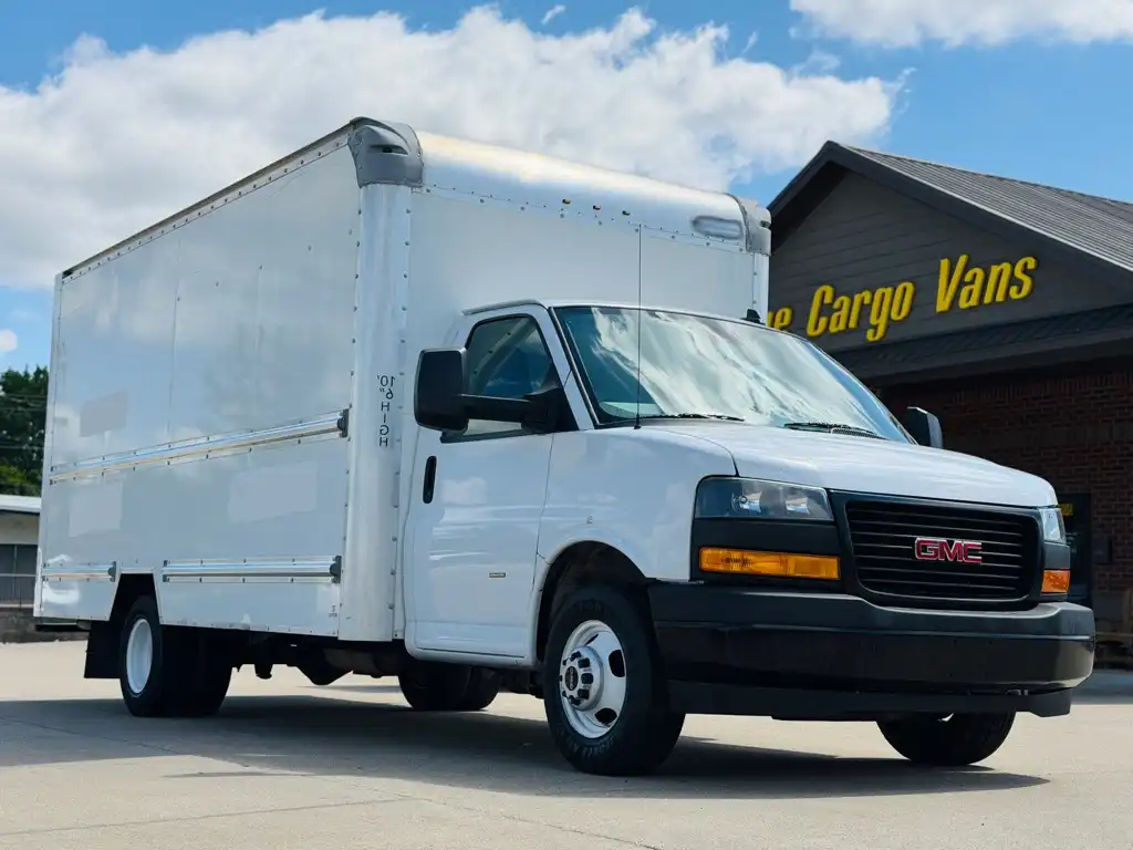 2021 GMC Savana 3500 177" WB's photo