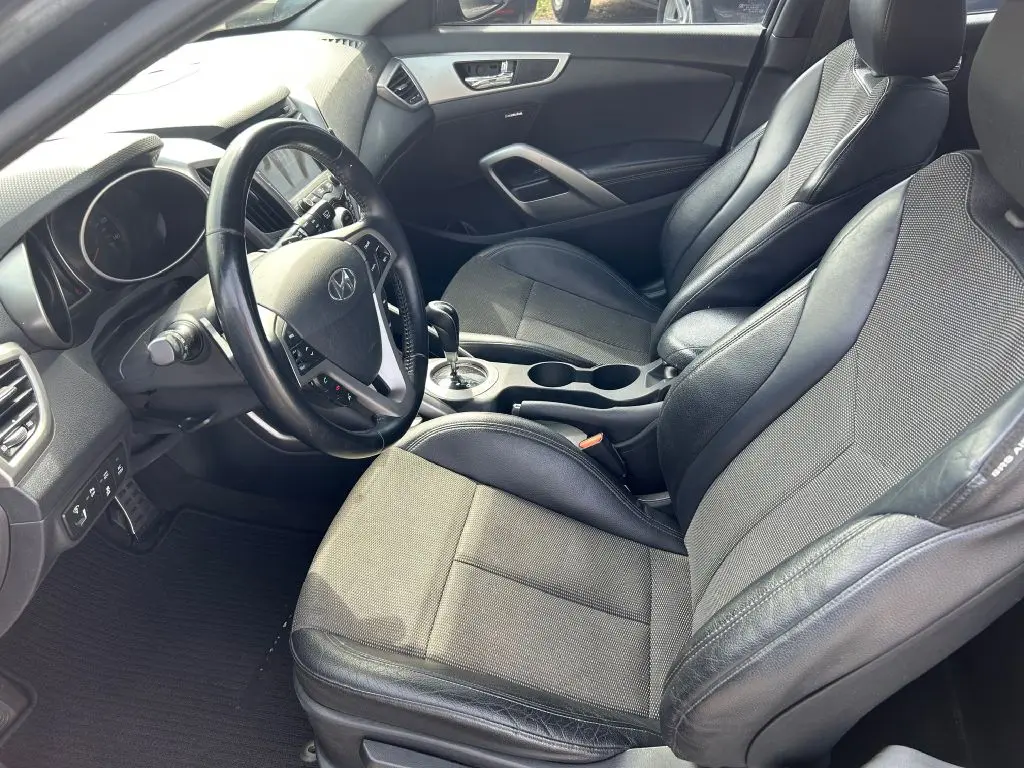 2015 Hyundai Veloster 1.6 DCT EcoShift photo 4