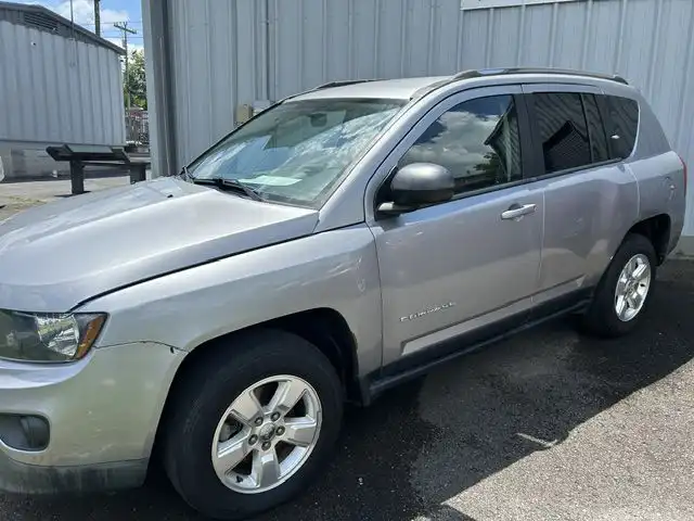 2015 Jeep Compass Sport Altitude Edition's photo