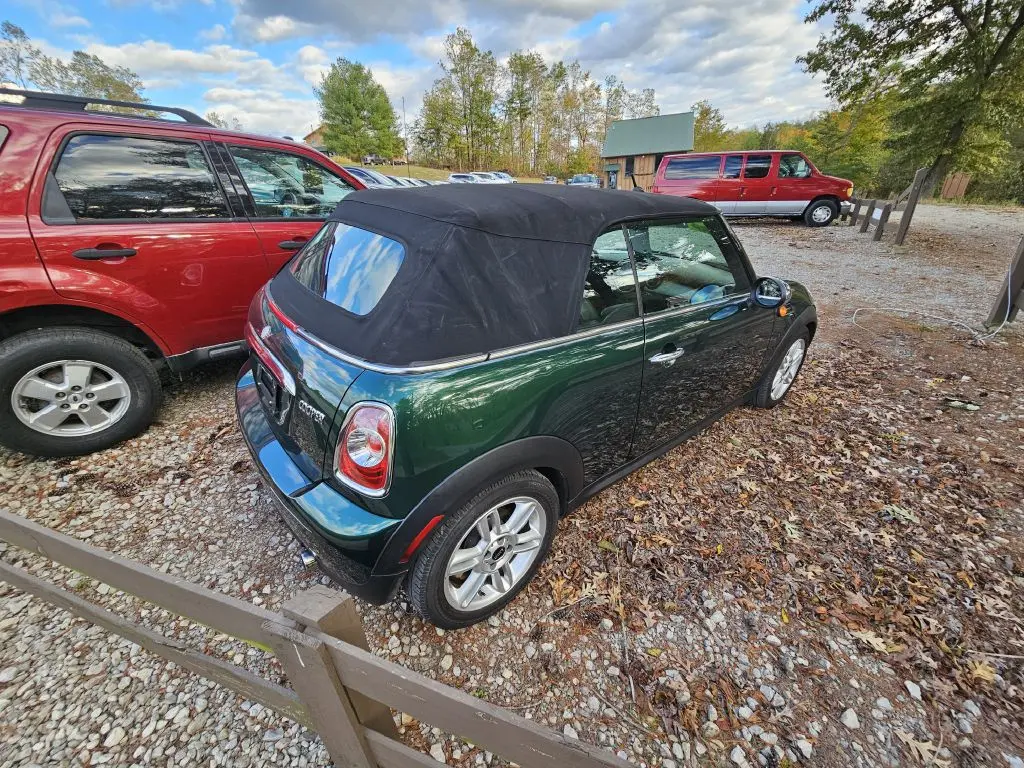 2011 MINI Cooper Base photo 5
