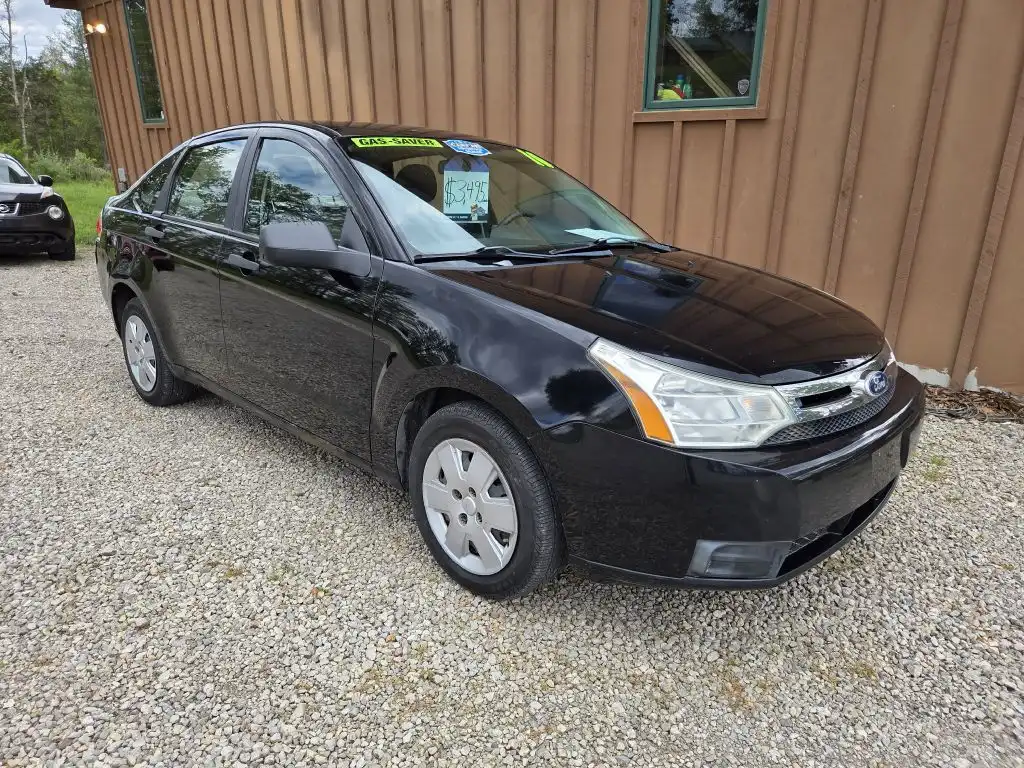 2010 Ford Focus S's photo