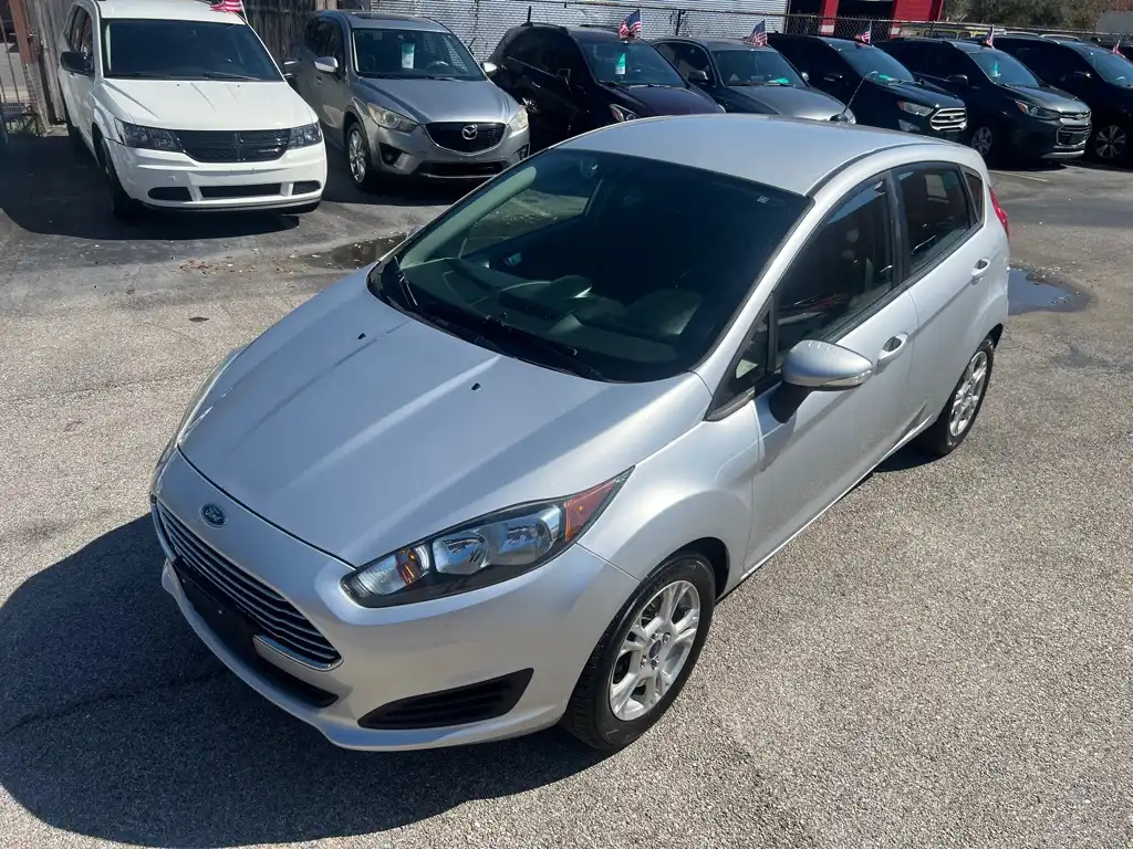 2015 Ford Fiesta SE Hatch's photo