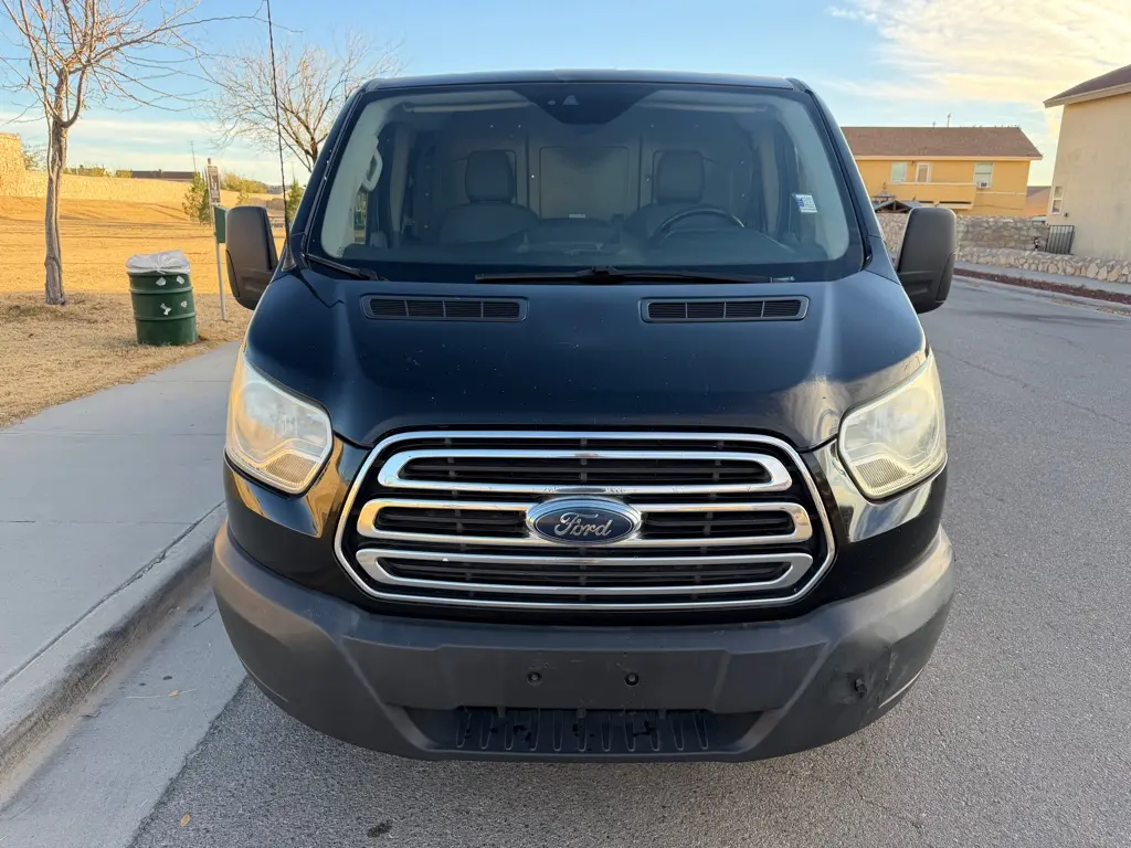 2017 Ford Transit 150 Van Low Roof Sliding Pass. 130 WB photo 3
