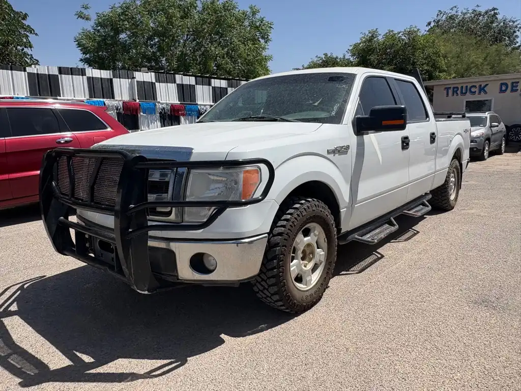 2014 Ford F-150 XLT 4x4 SuperCrew 145-in's photo
