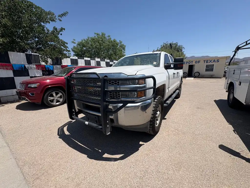 2019 Chevrolet Silverado HD Work Truck 4WD Double Cab Standard Box's photo