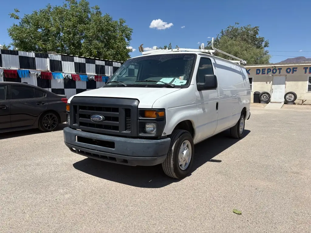 2012 Ford E-Series E-150 Van photo 1