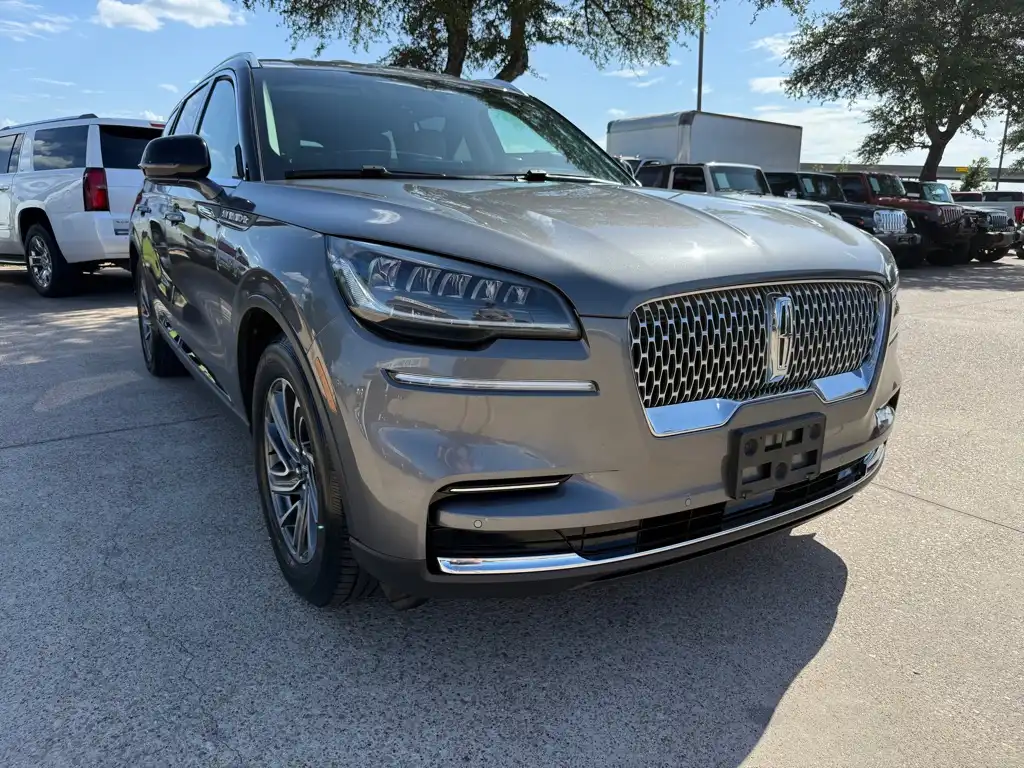 2022 Lincoln Aviator RWD's photo
