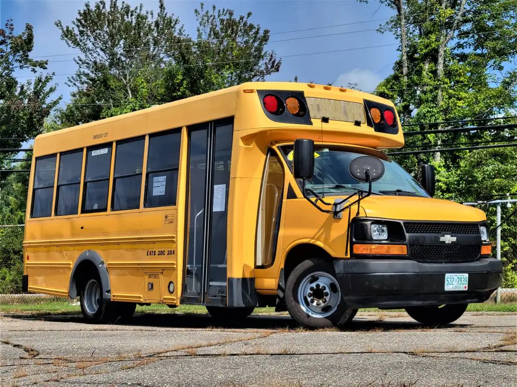 2010 Chevrolet Express's photo